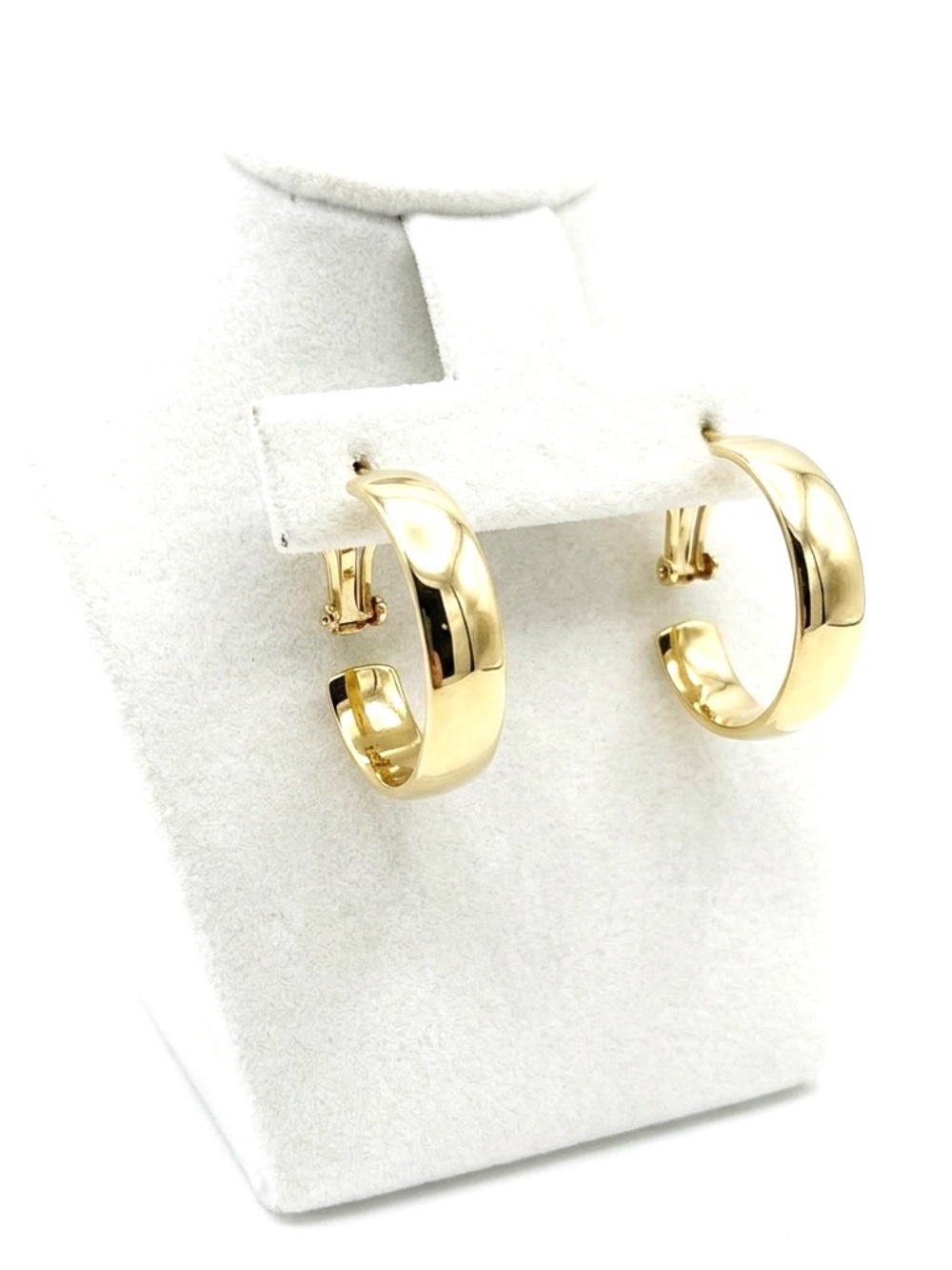 New Lulu’s Woman’s Trendy Minimalist My Oh My Gold Hoop Earrings - Picture 15 of 15